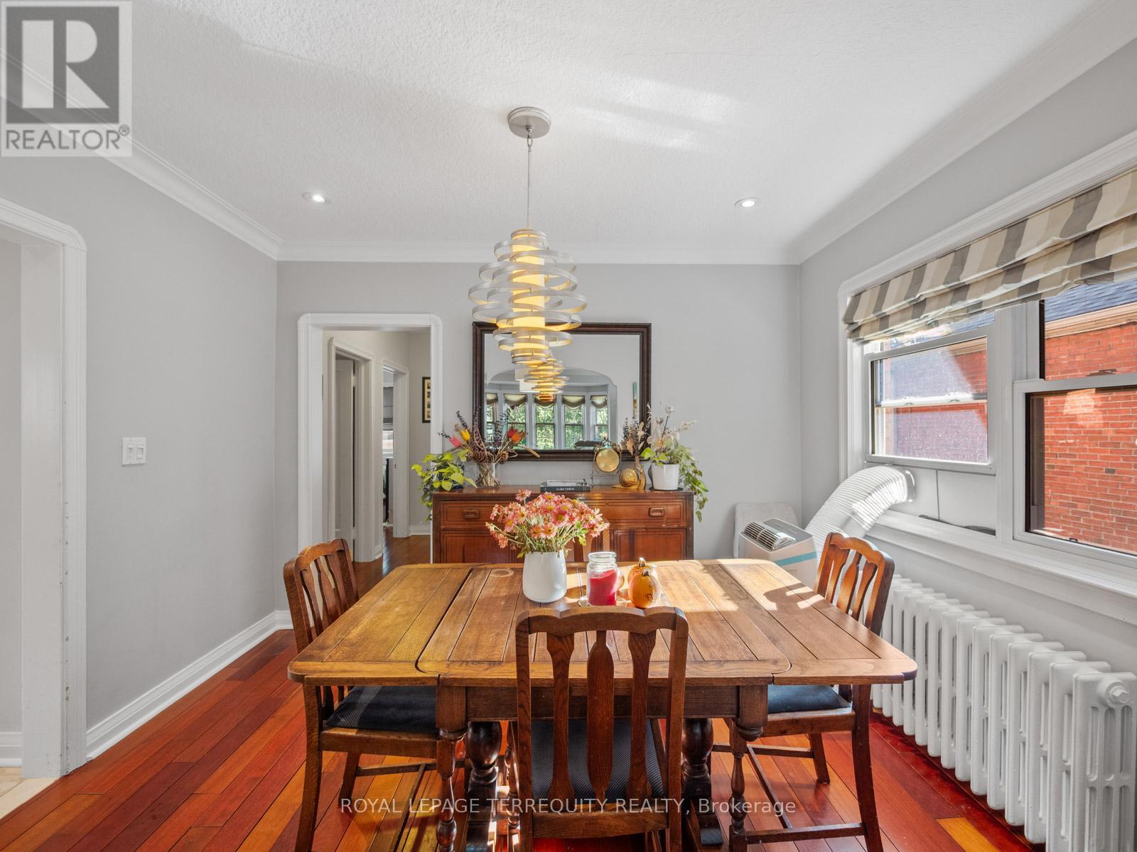 53 Glenroy Avenue, Toronto, Ontario  M8Y 2M3 - Photo 12 - W12460103