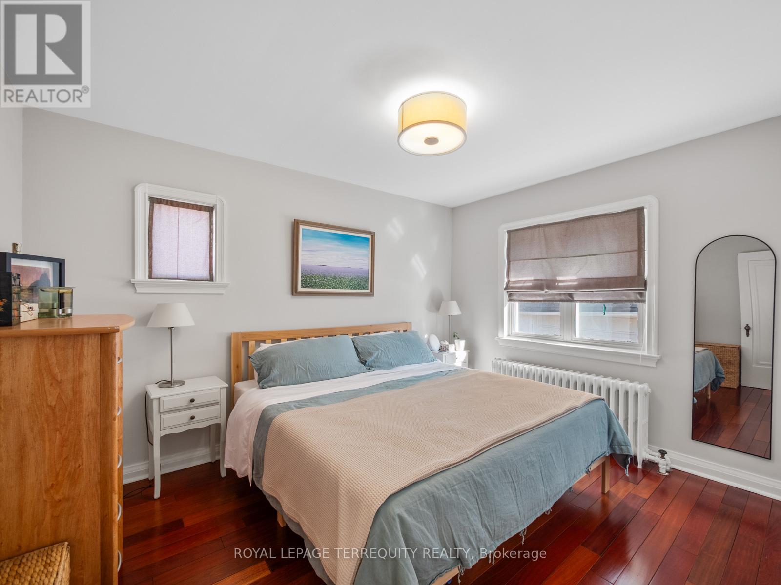 53 Glenroy Avenue, Toronto, Ontario  M8Y 2M3 - Photo 15 - W12460103