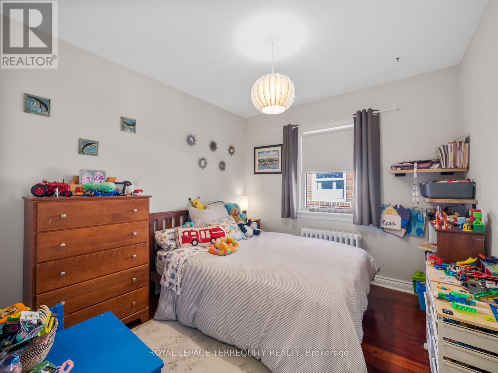 53 Glenroy Avenue, Toronto, Ontario  M8Y 2M3 - Photo 17 - W12460103