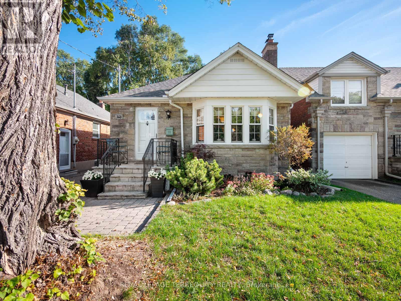 53 Glenroy Avenue, Toronto, Ontario  M8Y 2M3 - Photo 2 - W12460103