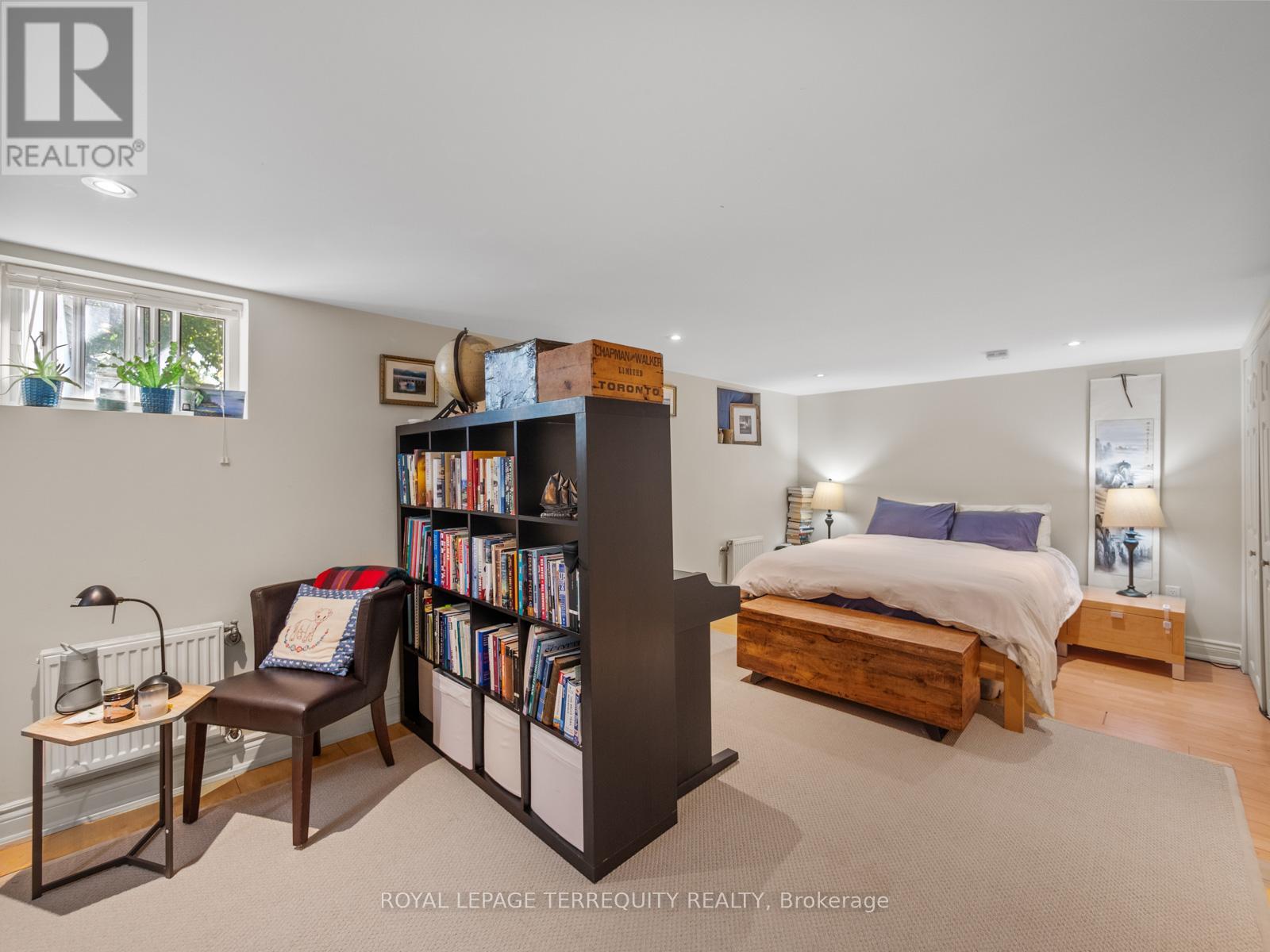 53 Glenroy Avenue, Toronto, Ontario  M8Y 2M3 - Photo 26 - W12460103