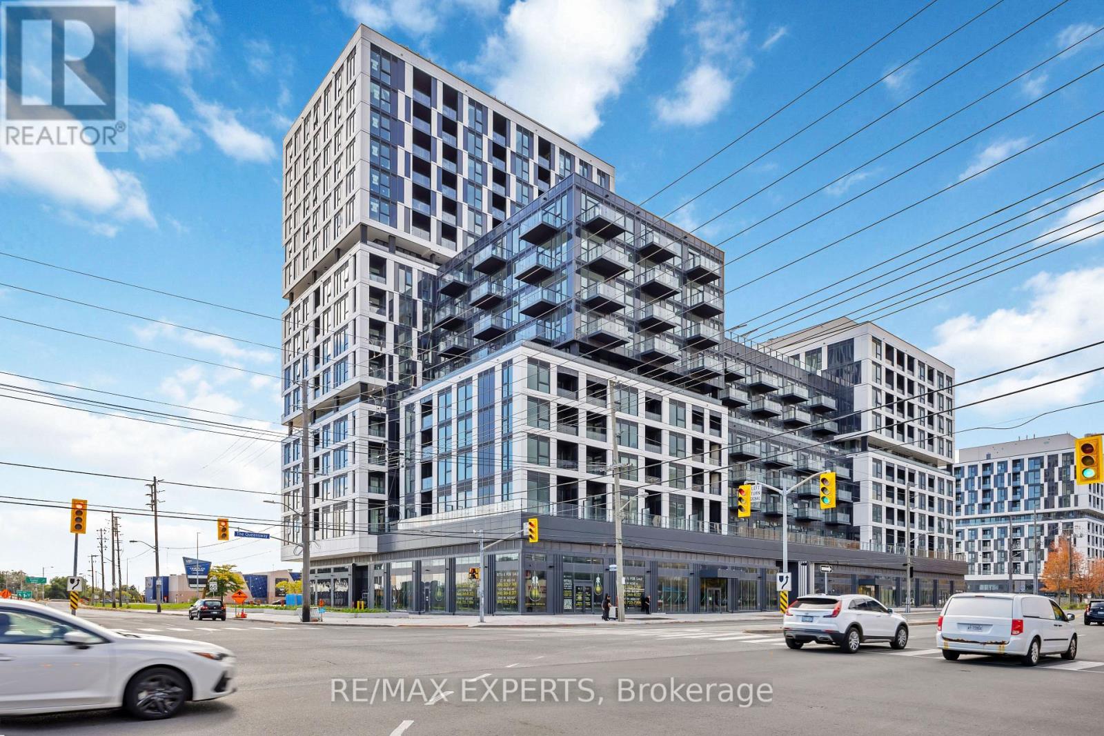 307 - 1007 THE QUEENSWAY, Toronto, Ontario