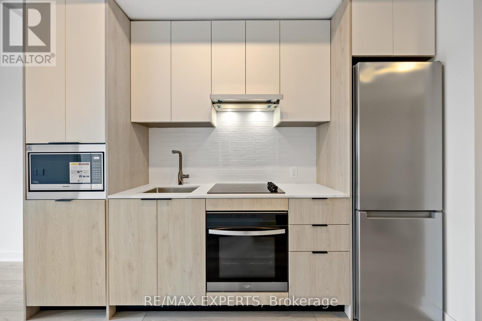 307 - 1007 The Queensway, Toronto, Ontario  M8Z 0C6 - Photo 6 - W12460112