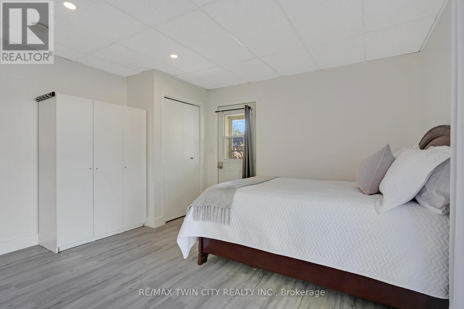 7 Frederick Street S, Halton Hills, Ontario  L7J 2B7 - Photo 29 - W12460120