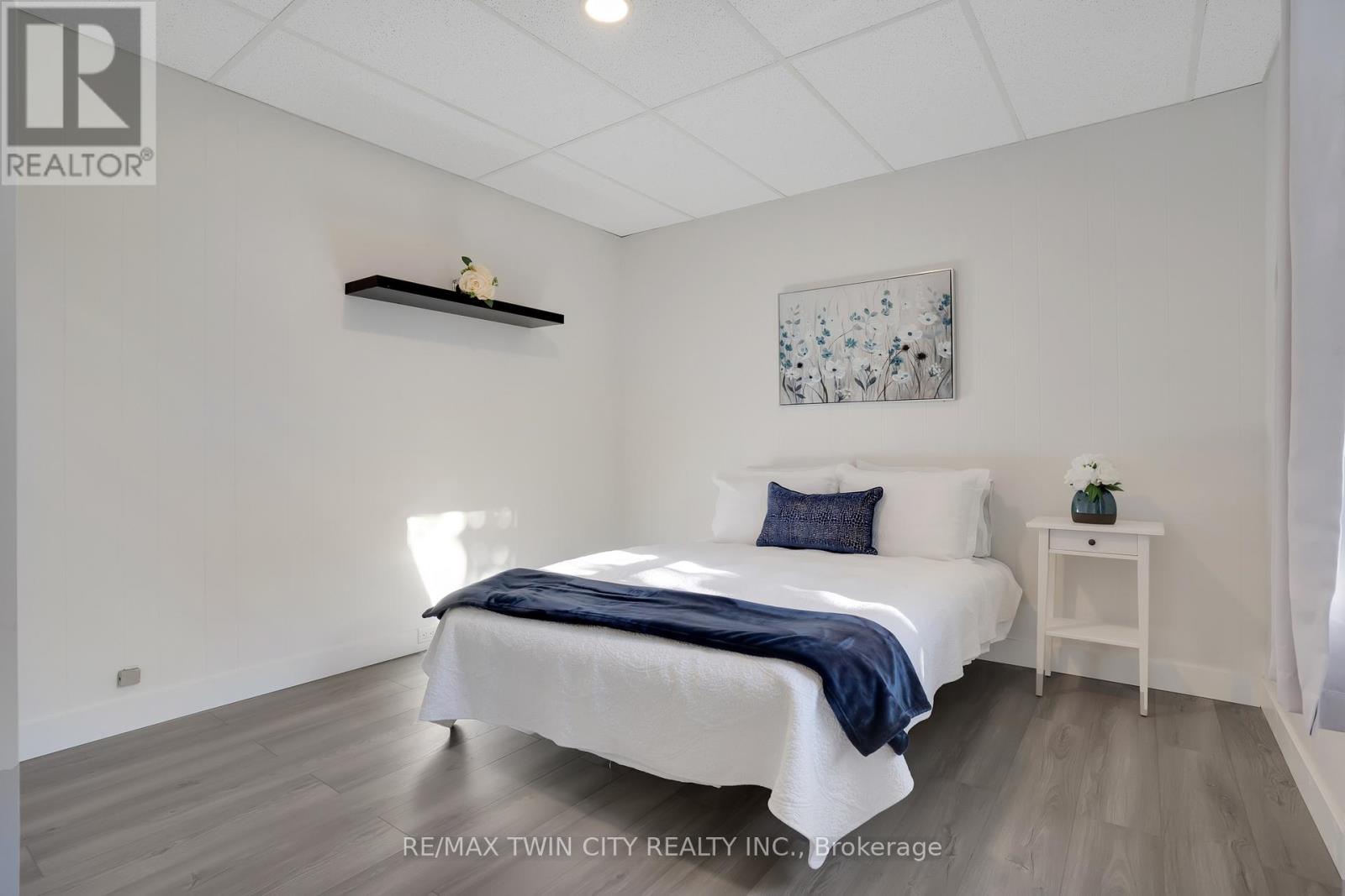 7 Frederick Street S, Halton Hills, Ontario  L7J 2B7 - Photo 20 - W12460130