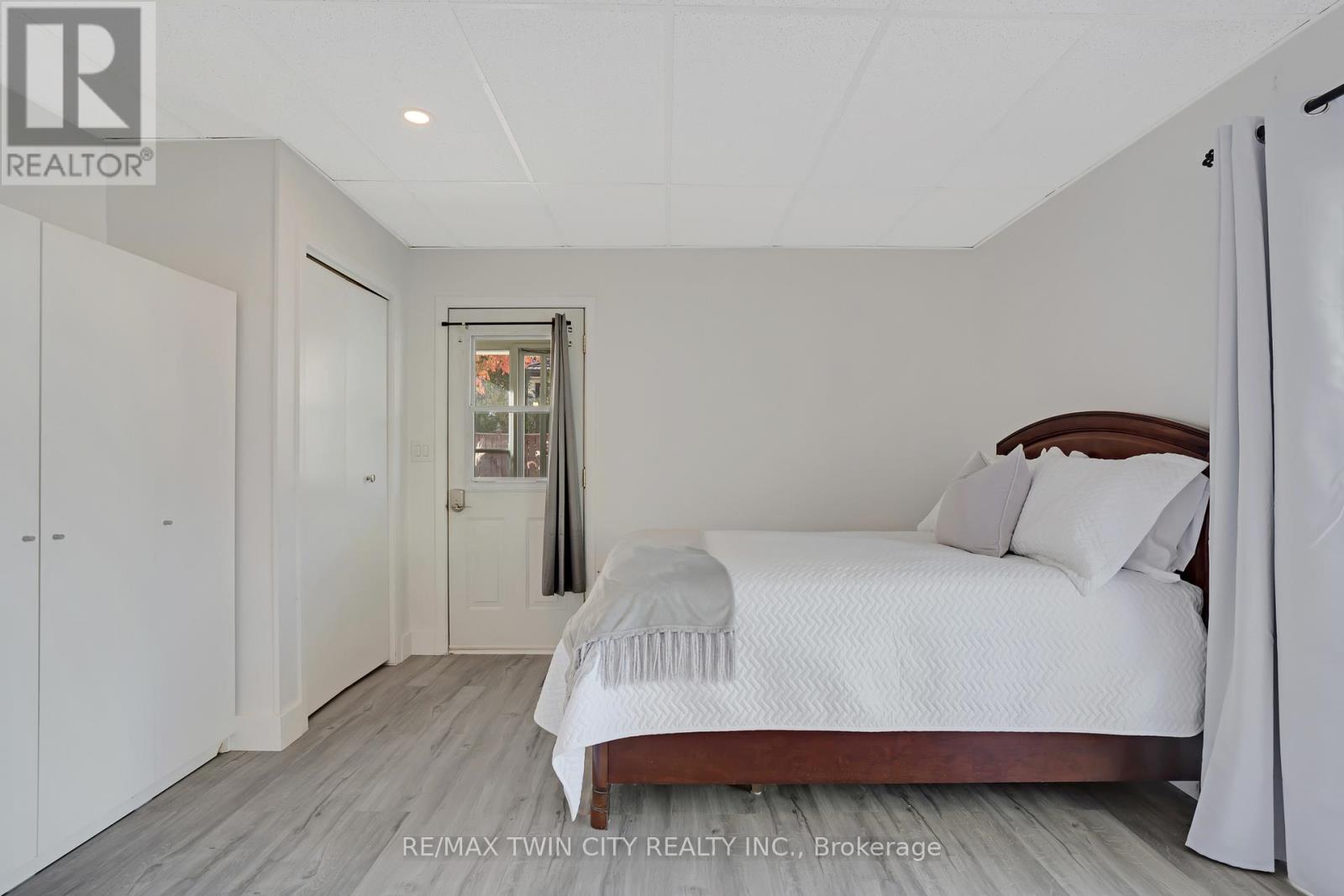 7 Frederick Street S, Halton Hills, Ontario  L7J 2B7 - Photo 30 - W12460130