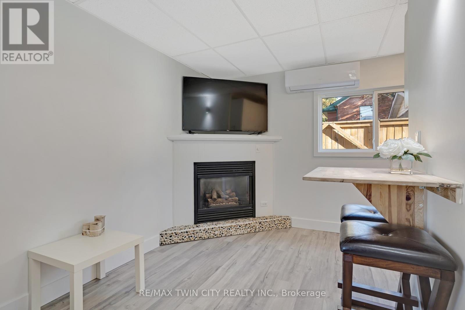 7 Frederick Street S, Halton Hills, Ontario  L7J 2B7 - Photo 34 - W12460130