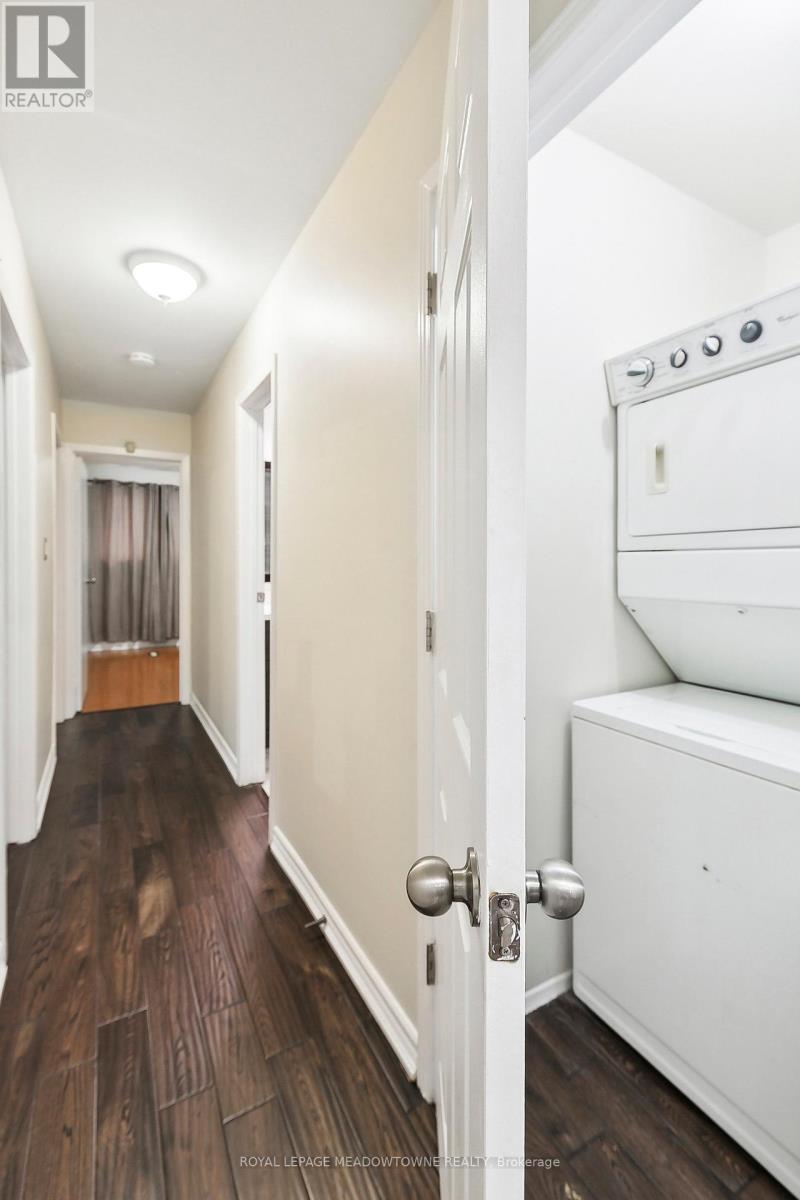 Upper - 11 Juniper Crescent, Brampton, Ontario  L6S 1J9 - Photo 11 - W12460149