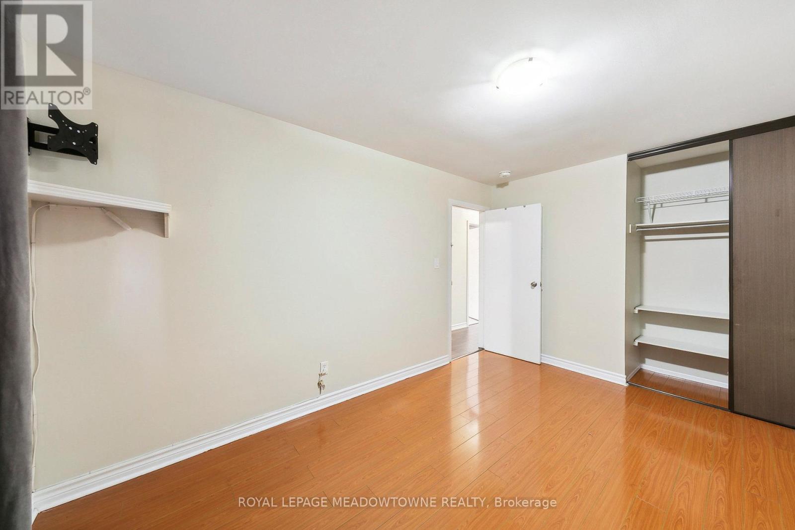 Upper - 11 Juniper Crescent, Brampton, Ontario  L6S 1J9 - Photo 8 - W12460149