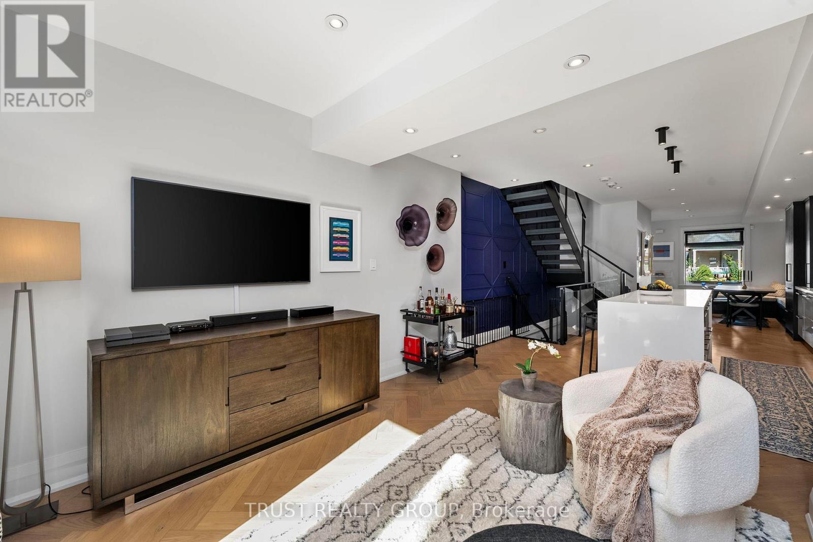 153 Wallace Avenue, Toronto, Ontario  M6H 1V1 - Photo 19 - W12460152