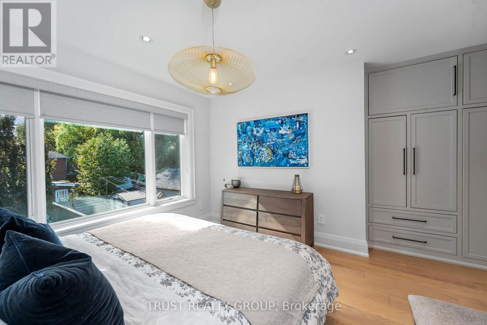 153 Wallace Avenue, Toronto, Ontario  M6H 1V1 - Photo 23 - W12460152