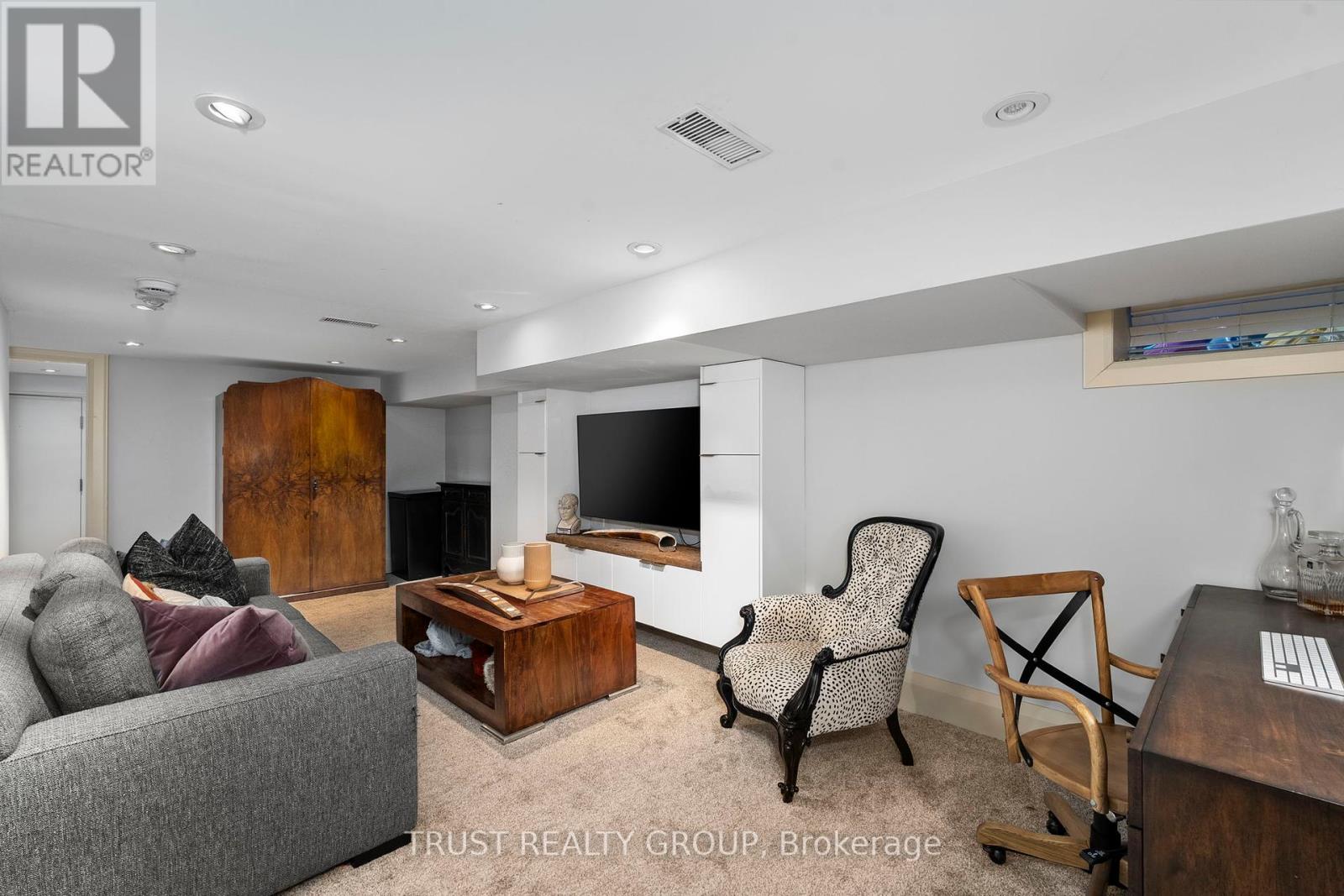 153 Wallace Avenue, Toronto, Ontario  M6H 1V1 - Photo 29 - W12460152