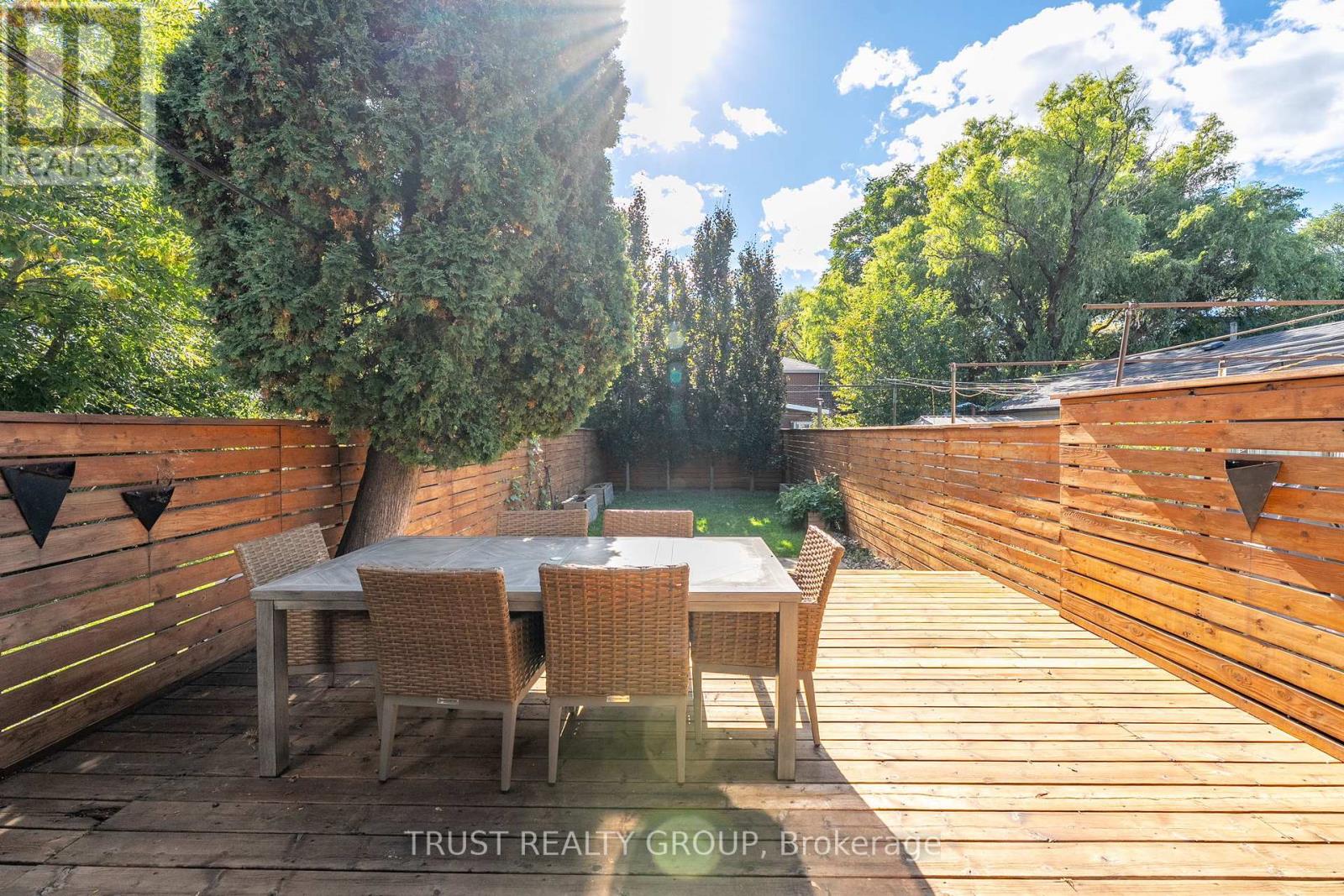 153 Wallace Avenue, Toronto, Ontario  M6H 1V1 - Photo 32 - W12460152
