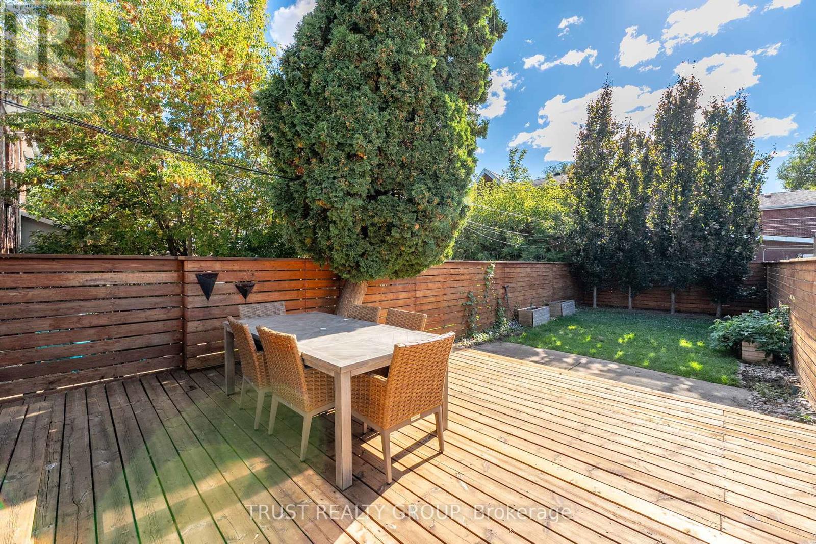 153 Wallace Avenue, Toronto, Ontario  M6H 1V1 - Photo 33 - W12460152