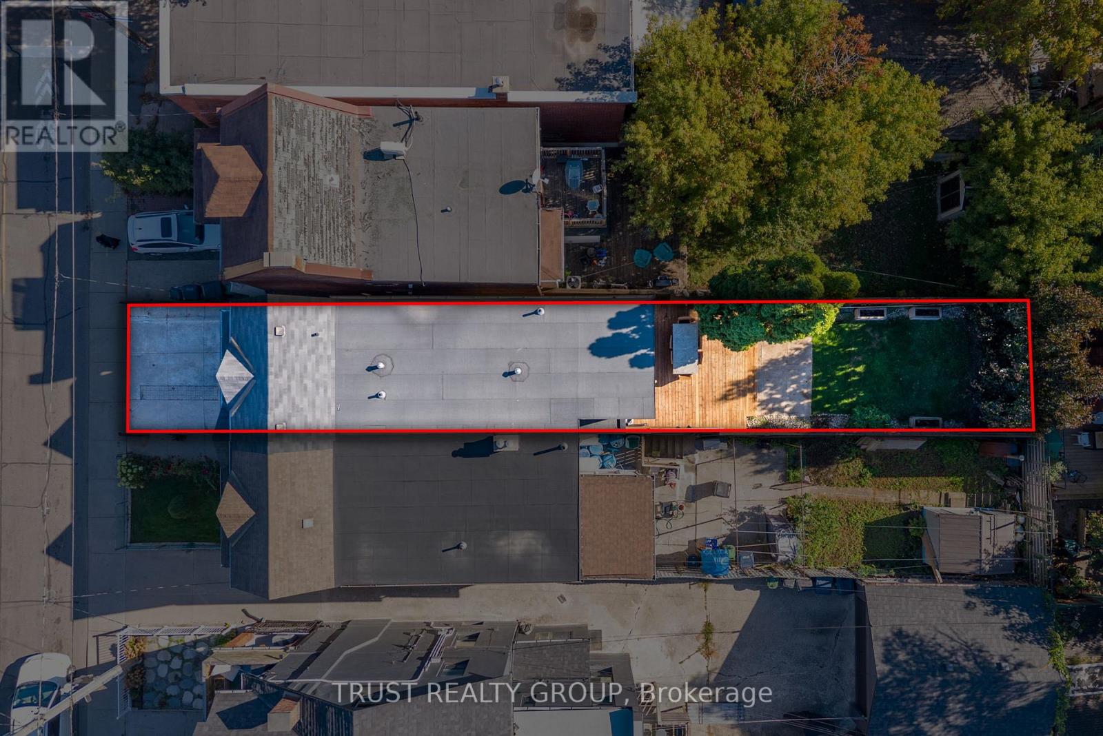 153 Wallace Avenue, Toronto, Ontario  M6H 1V1 - Photo 4 - W12460152