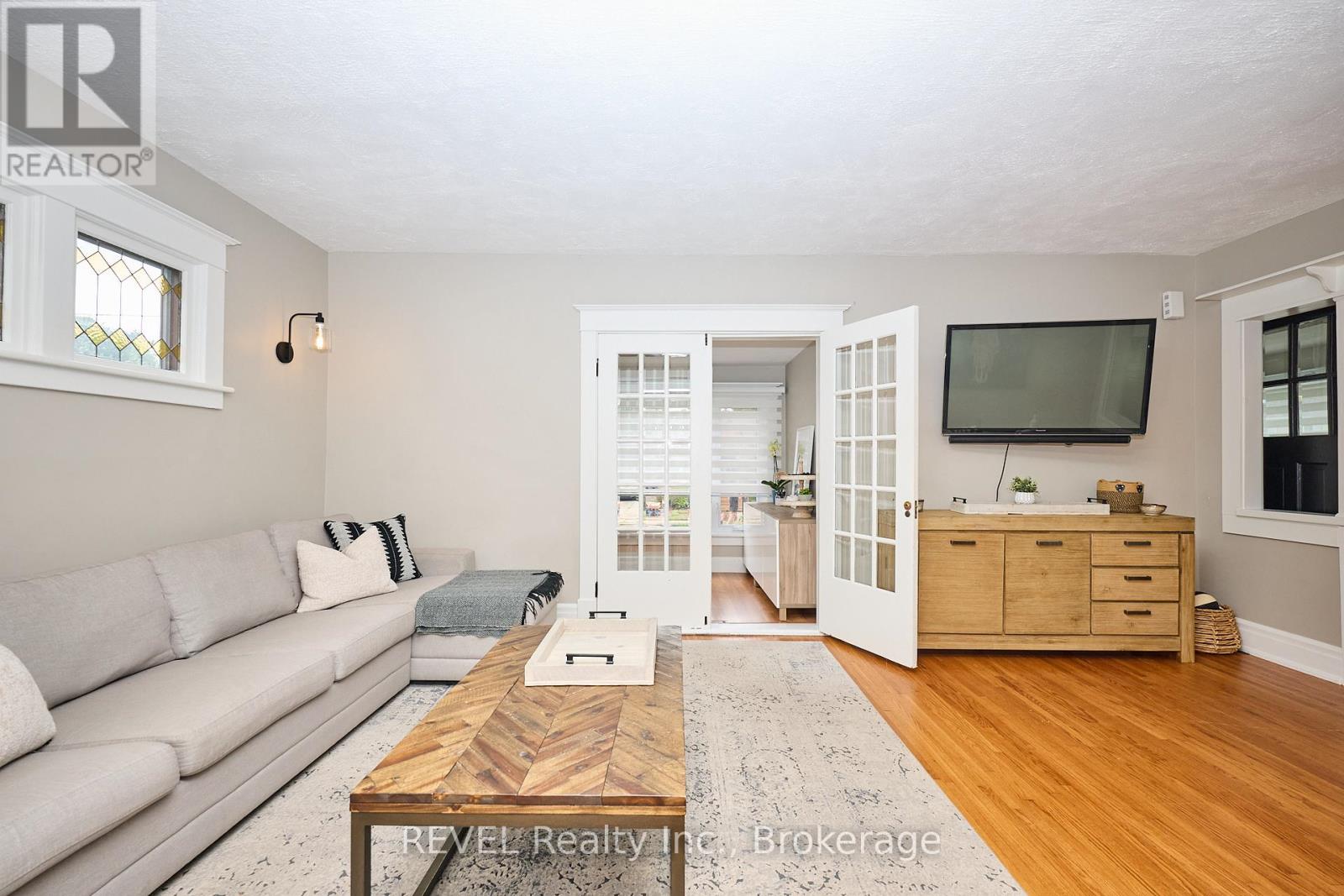 5849 Symmes Street, Niagara Falls, Ontario  L2G 2G4 - Photo 19 - X12406816