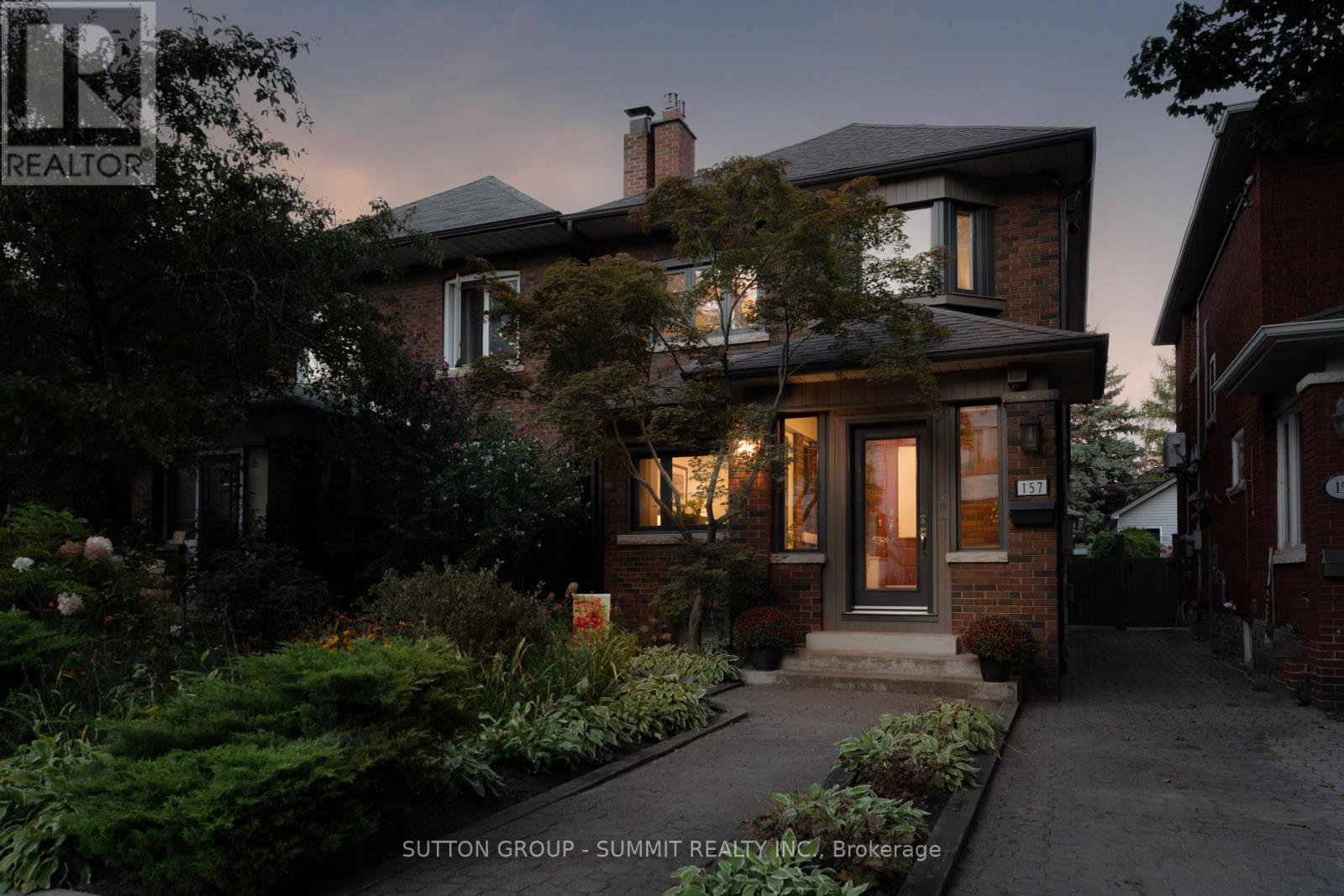 157 HUMBERCREST BOULEVARD, Toronto, Ontario