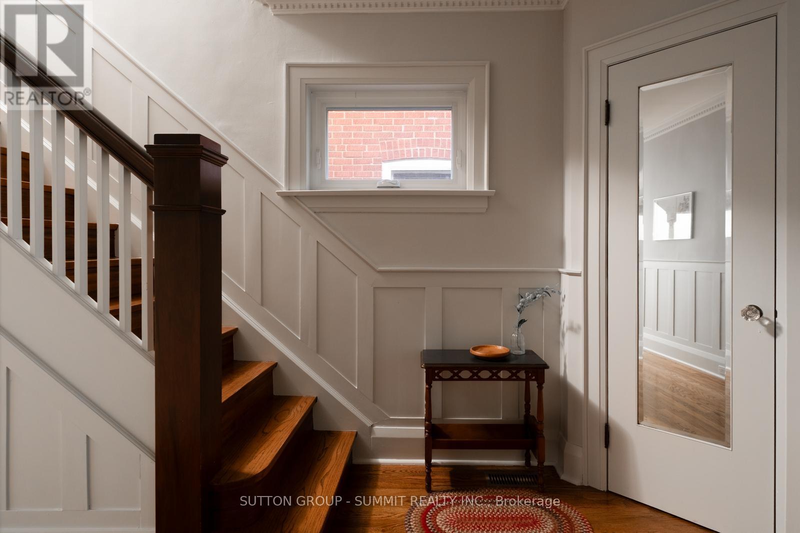 157 Humbercrest Boulevard, Toronto, Ontario  M6S 4L5 - Photo 25 - W12460164