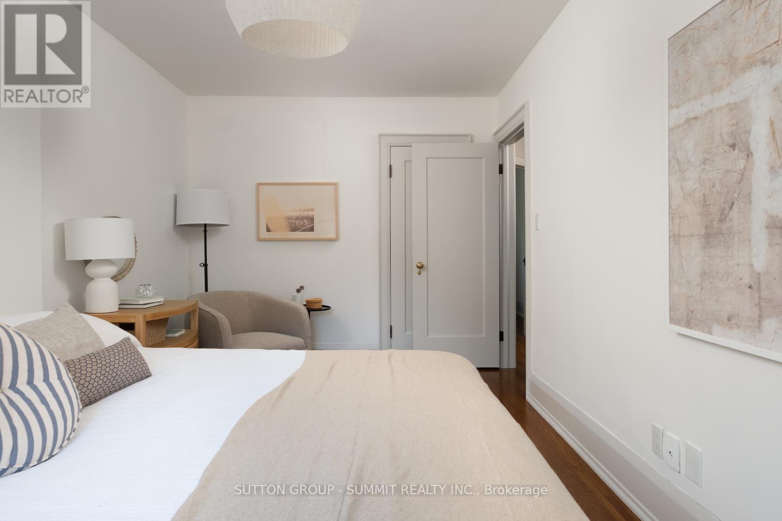 157 Humbercrest Boulevard, Toronto, Ontario  M6S 4L5 - Photo 31 - W12460164