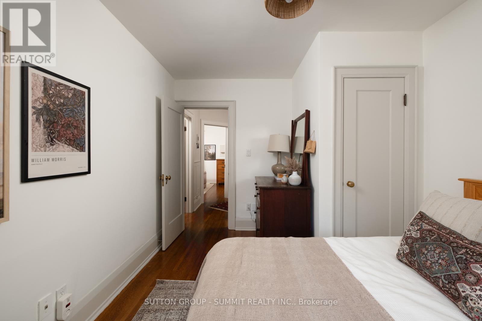 157 Humbercrest Boulevard, Toronto, Ontario  M6S 4L5 - Photo 34 - W12460164