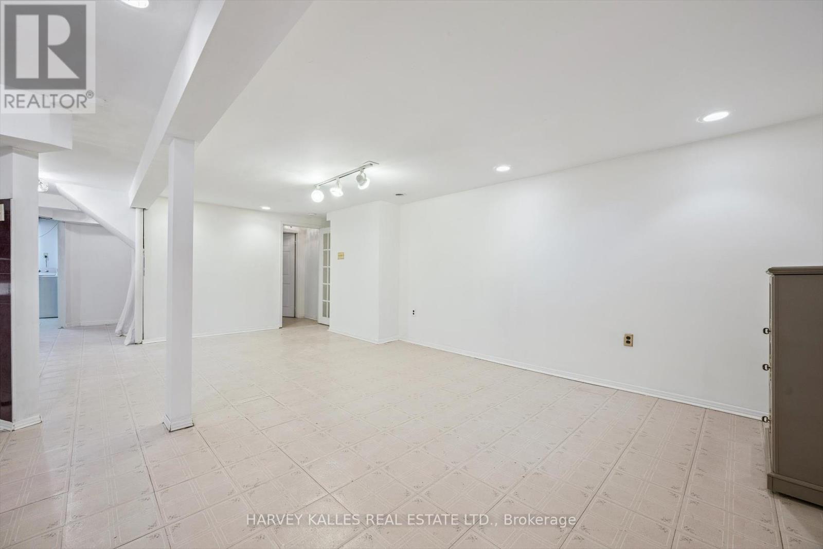 3932 Rushton Crescent, Mississauga, Ontario  L5L 4H8 - Photo 32 - W12460171