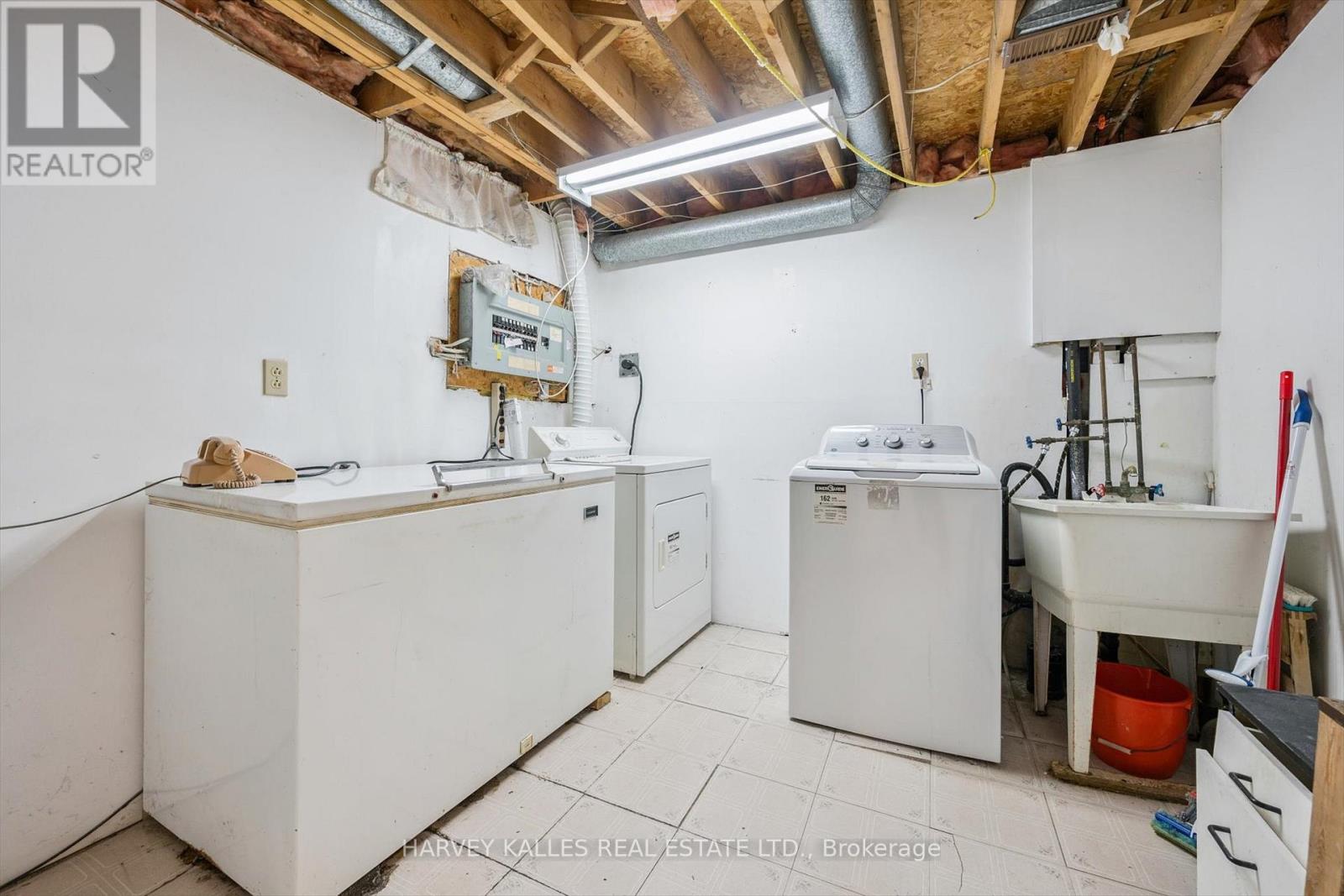 3932 Rushton Crescent, Mississauga, Ontario  L5L 4H8 - Photo 33 - W12460171