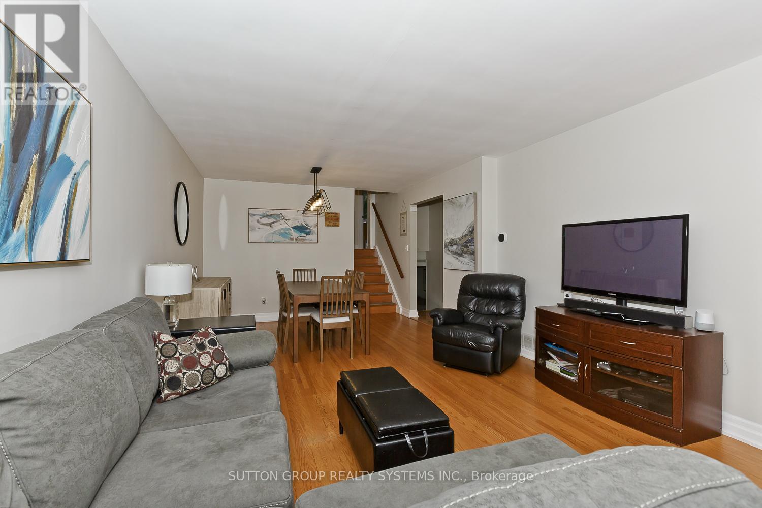 1535 Thetford Court, Mississauga, Ontario  L5J 3N2 - Photo 4 - W12460177
