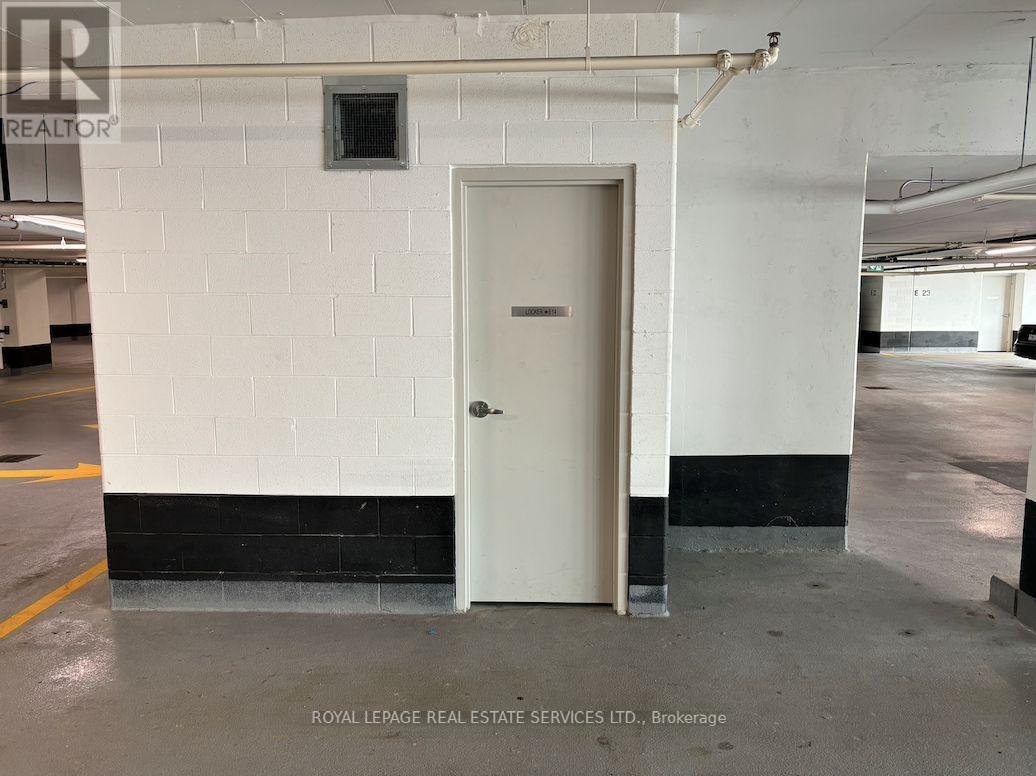 1805 - 1926 Lake Shore Boulevard W, Toronto, Ontario  M6S 1A1 - Photo 23 - W12460191