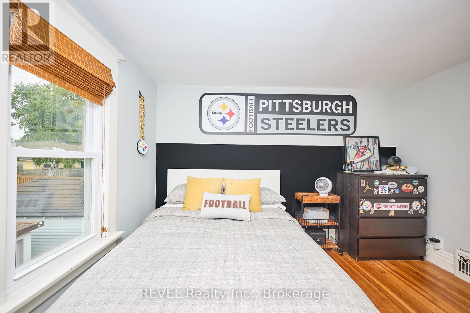 5849 Symmes Street, Niagara Falls, Ontario  L2G 2G4 - Photo 32 - X12406816