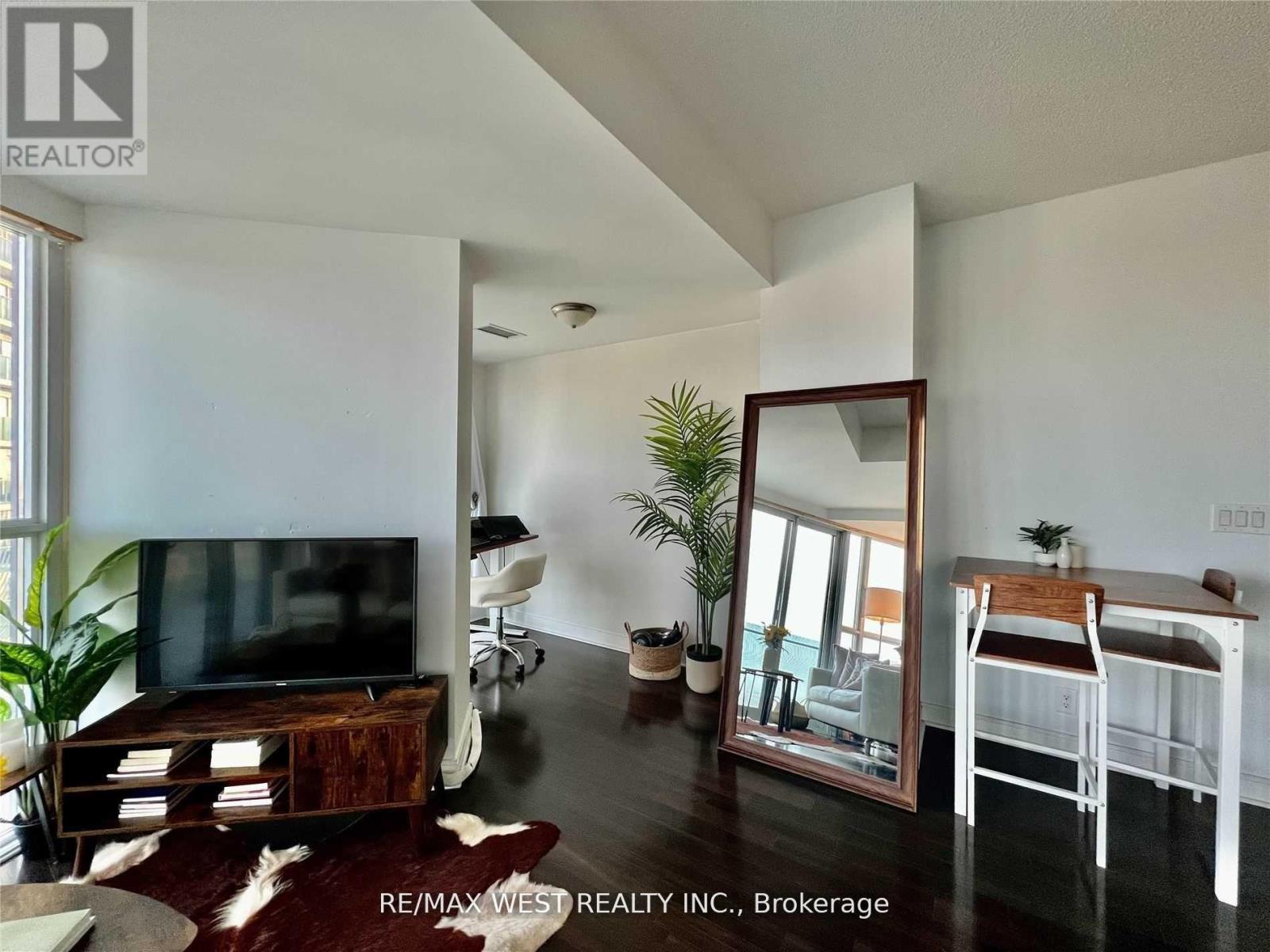 3904 - 50 Absolute Avenue, Mississauga, Ontario  L4Z 0A9 - Photo 11 - W12460214