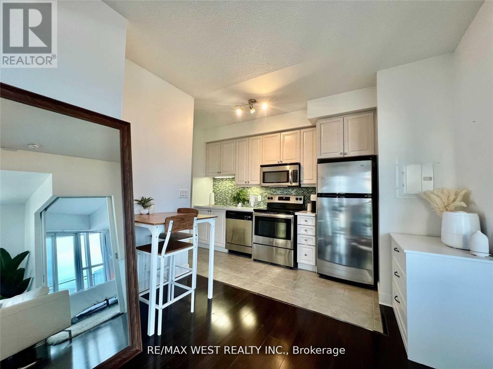 3904 - 50 Absolute Avenue, Mississauga, Ontario  L4Z 0A9 - Photo 7 - W12460214