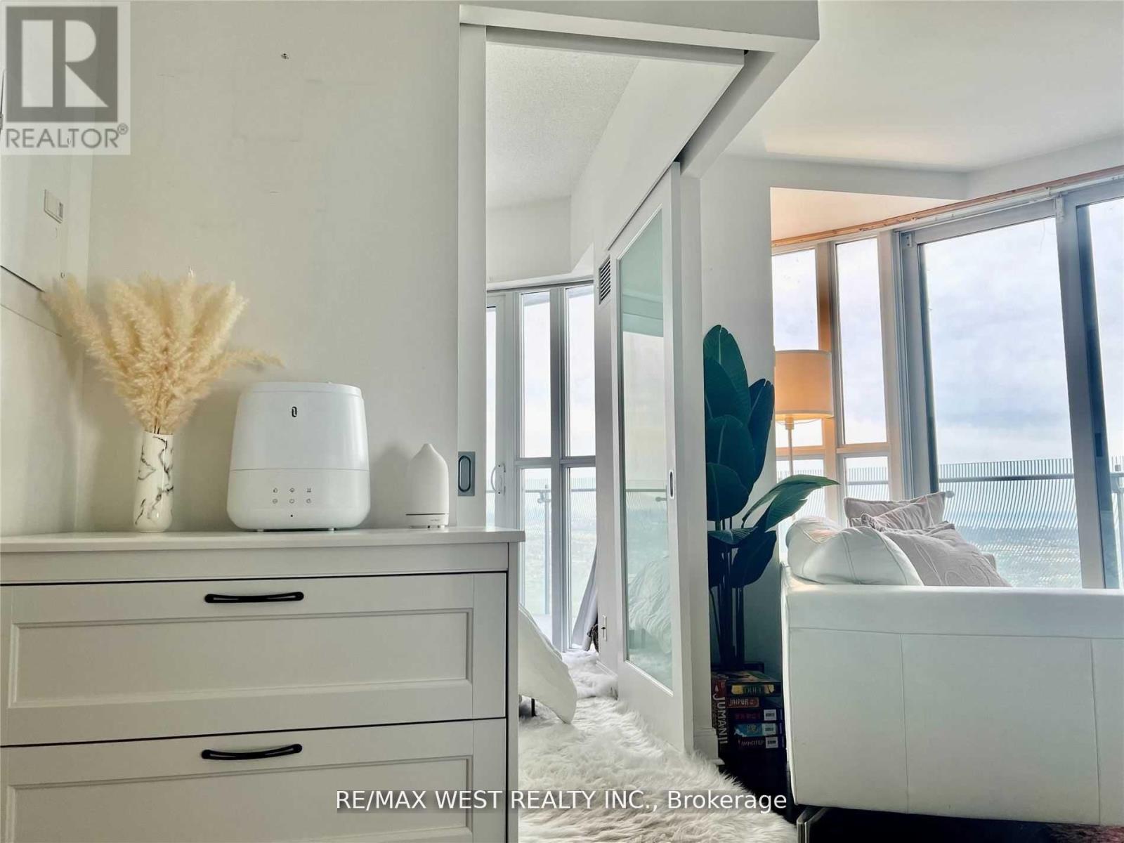 3904 - 50 Absolute Avenue, Mississauga, Ontario  L4Z 0A9 - Photo 9 - W12460214