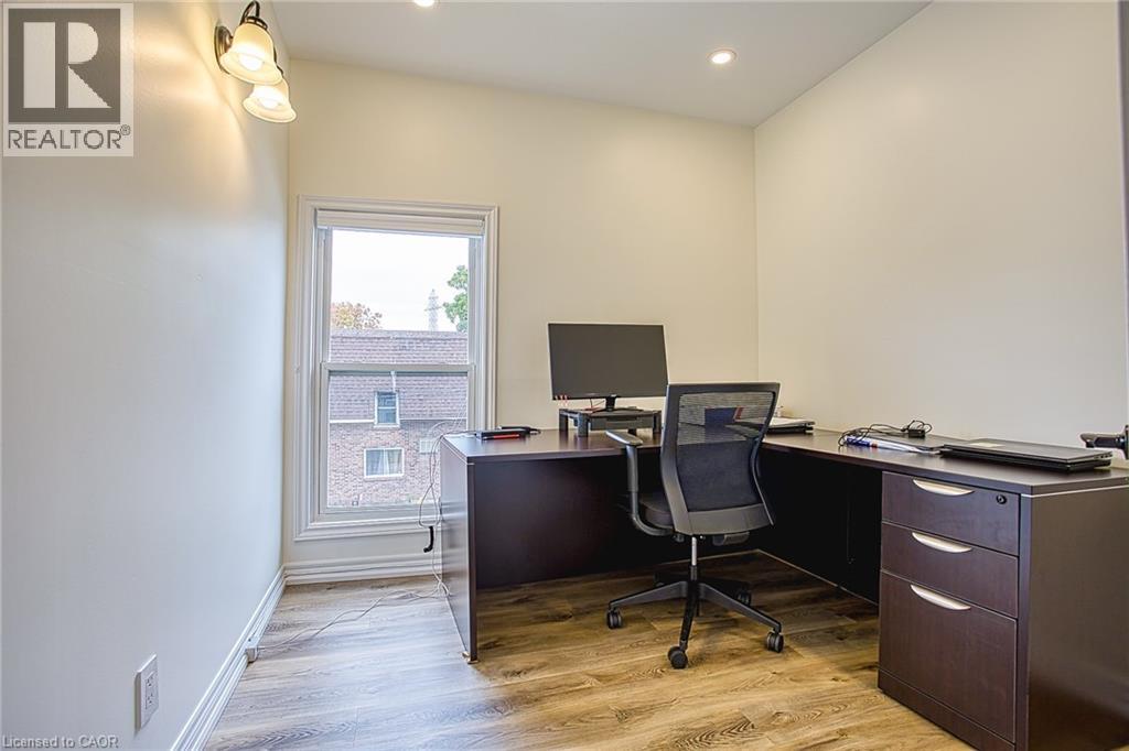 42 Ontario Street, Grimsby, Ontario  L3M 3H1 - Photo 25 - 40771502