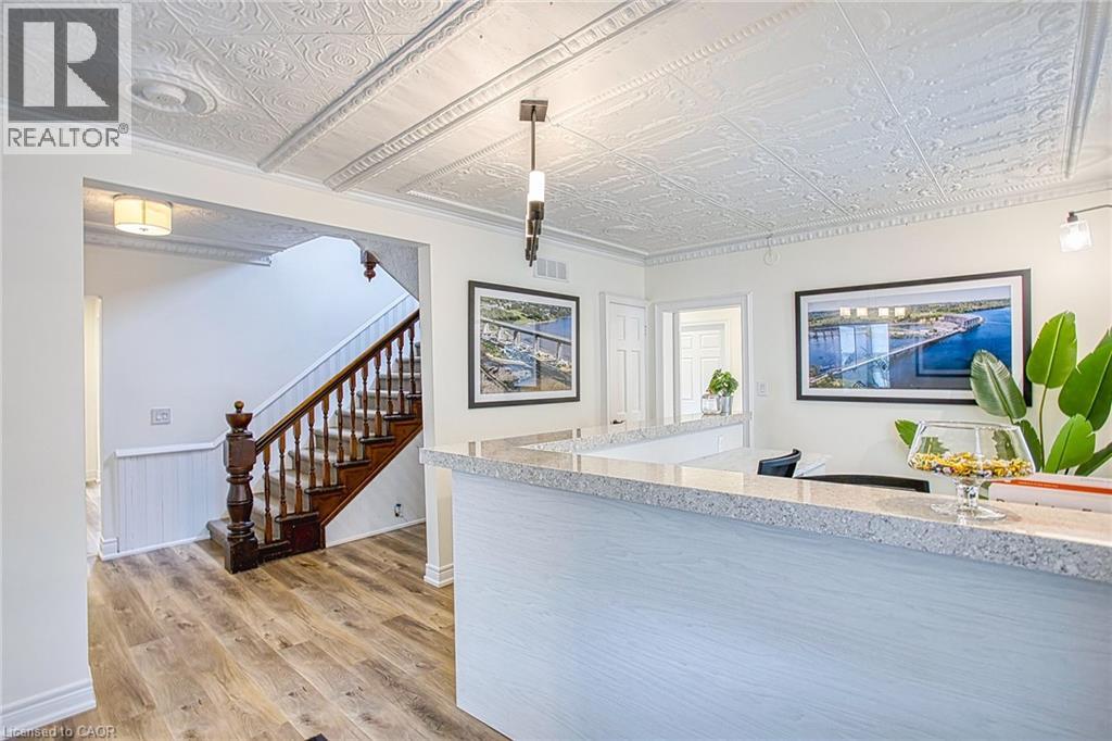 42 Ontario Street, Grimsby, Ontario  L3M 3H1 - Photo 5 - 40771502