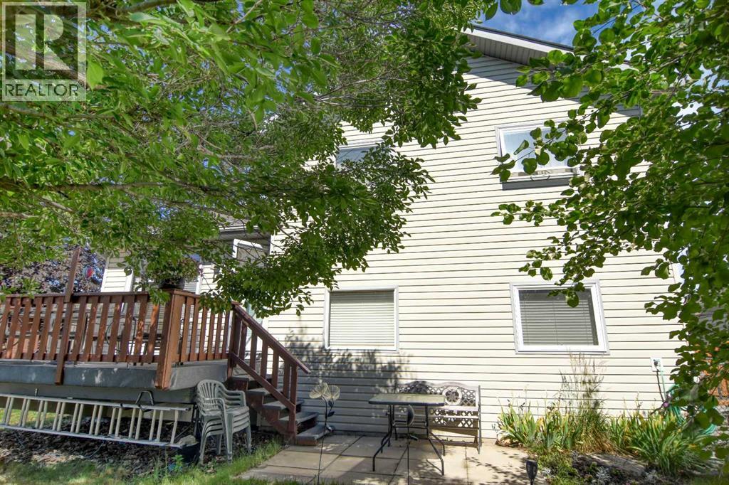 23 Aspen Creek Way, Strathmore, Alberta  T1P 1K2 - Photo 2 - A2240330