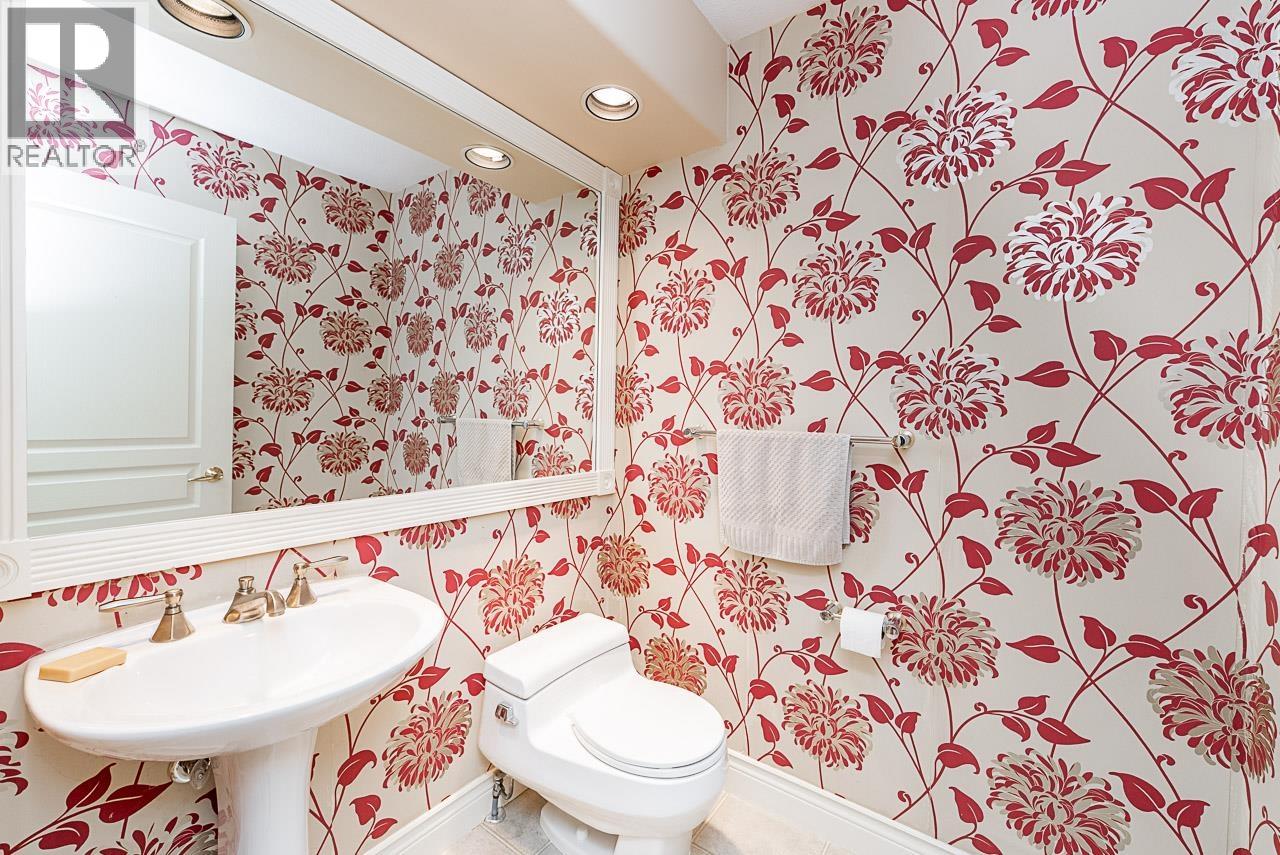 1174 Strathaven Drive, North Vancouver, British Columbia  V7H 2Z6 - Photo 13 - R3057827