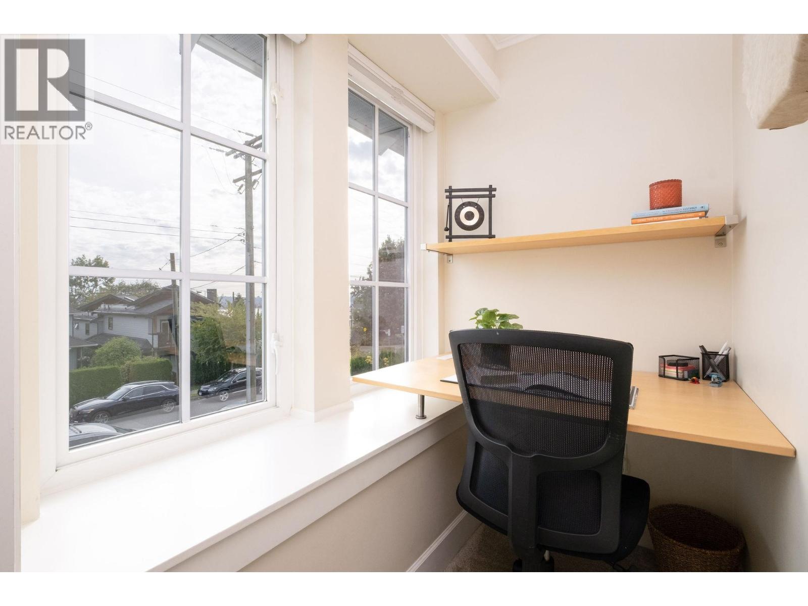 308 E 9th Street, North Vancouver, British Columbia  V7L 2B2 - Photo 14 - R3057829