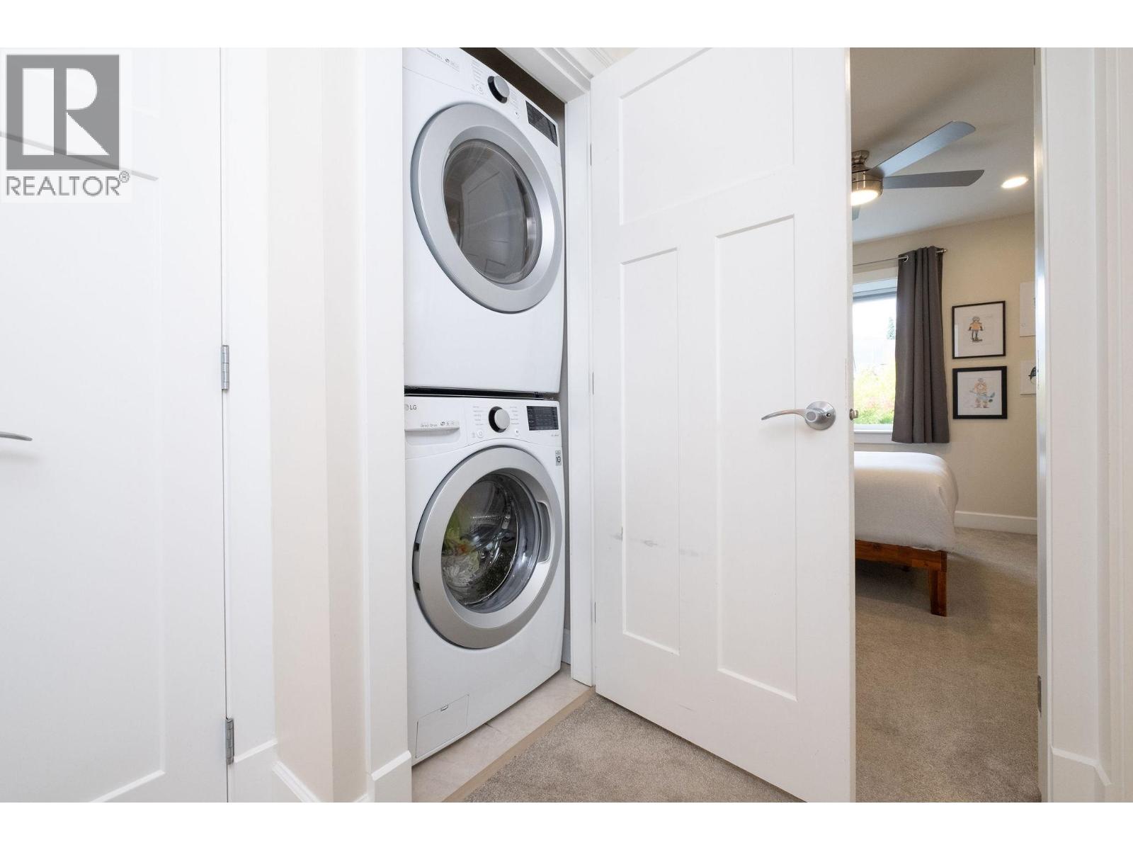 308 E 9th Street, North Vancouver, British Columbia  V7L 2B2 - Photo 18 - R3057829