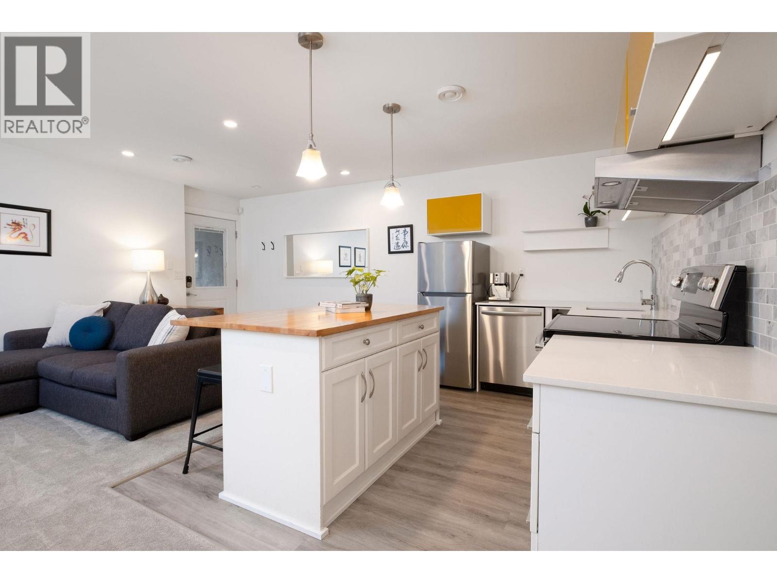 308 E 9th Street, North Vancouver, British Columbia  V7L 2B2 - Photo 23 - R3057829