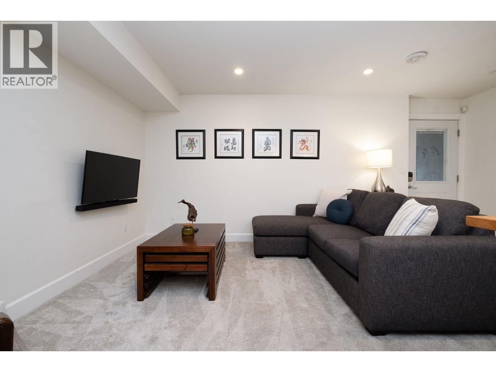 308 E 9th Street, North Vancouver, British Columbia  V7L 2B2 - Photo 25 - R3057829