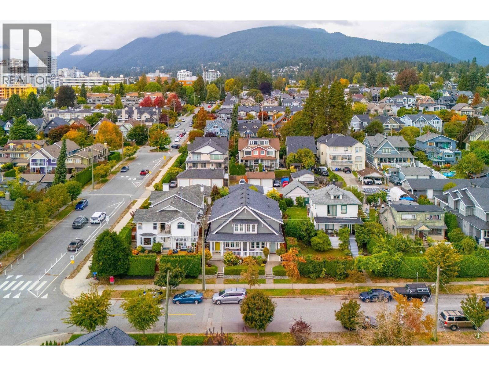 308 E 9th Street, North Vancouver, British Columbia  V7L 2B2 - Photo 35 - R3057829