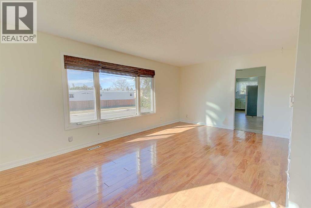 7007 59 Avenue, Red Deer, Alberta  T4P 1B6 - Photo 12 - A2250096