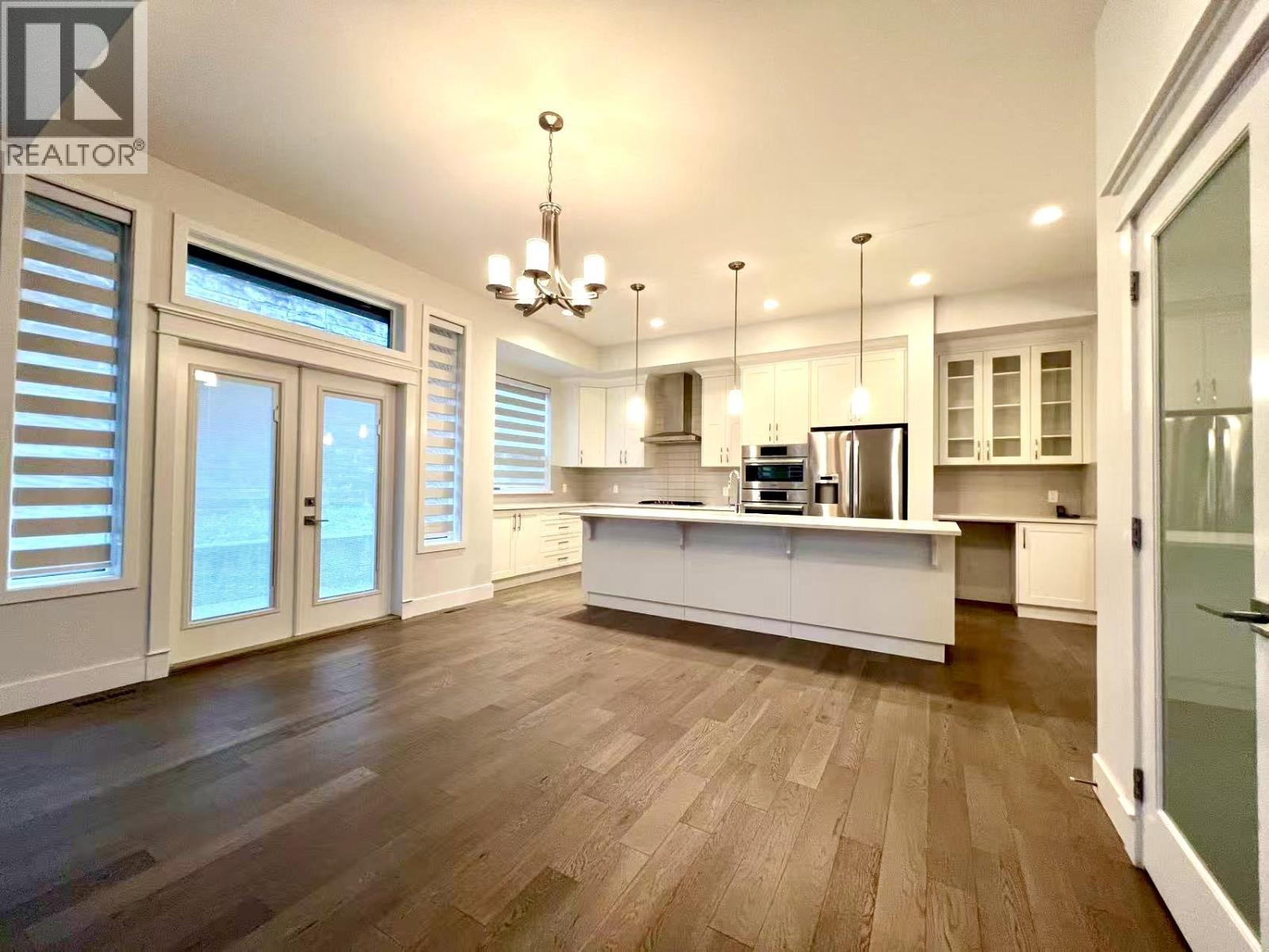 3561 Sheffield Avenue, Coquitlam, British Columbia  V3E 0M4 - Photo 4 - R3055645