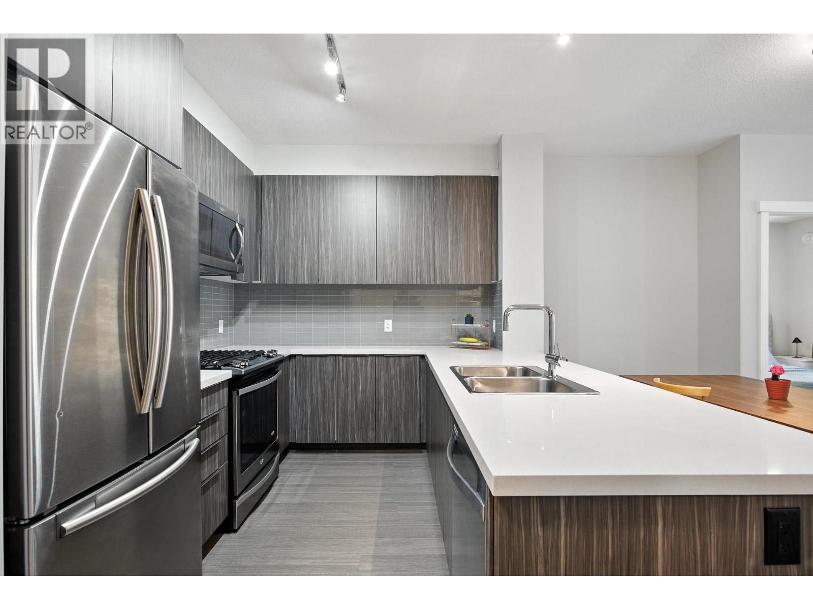 104 607 Cottonwood Avenue, Coquitlam, British Columbia  V3J 0H1 - Photo 9 - R3036429
