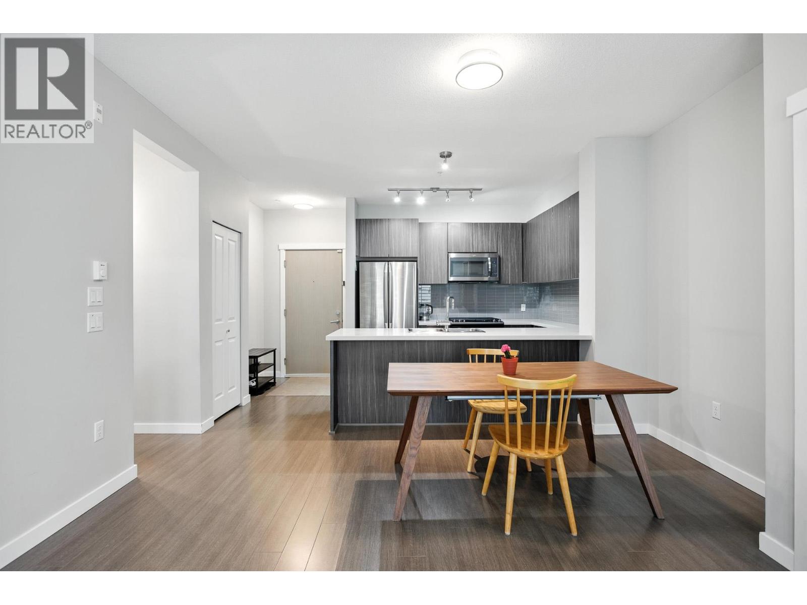 104 607 Cottonwood Avenue, Coquitlam, British Columbia  V3J 0H1 - Photo 8 - R3036429