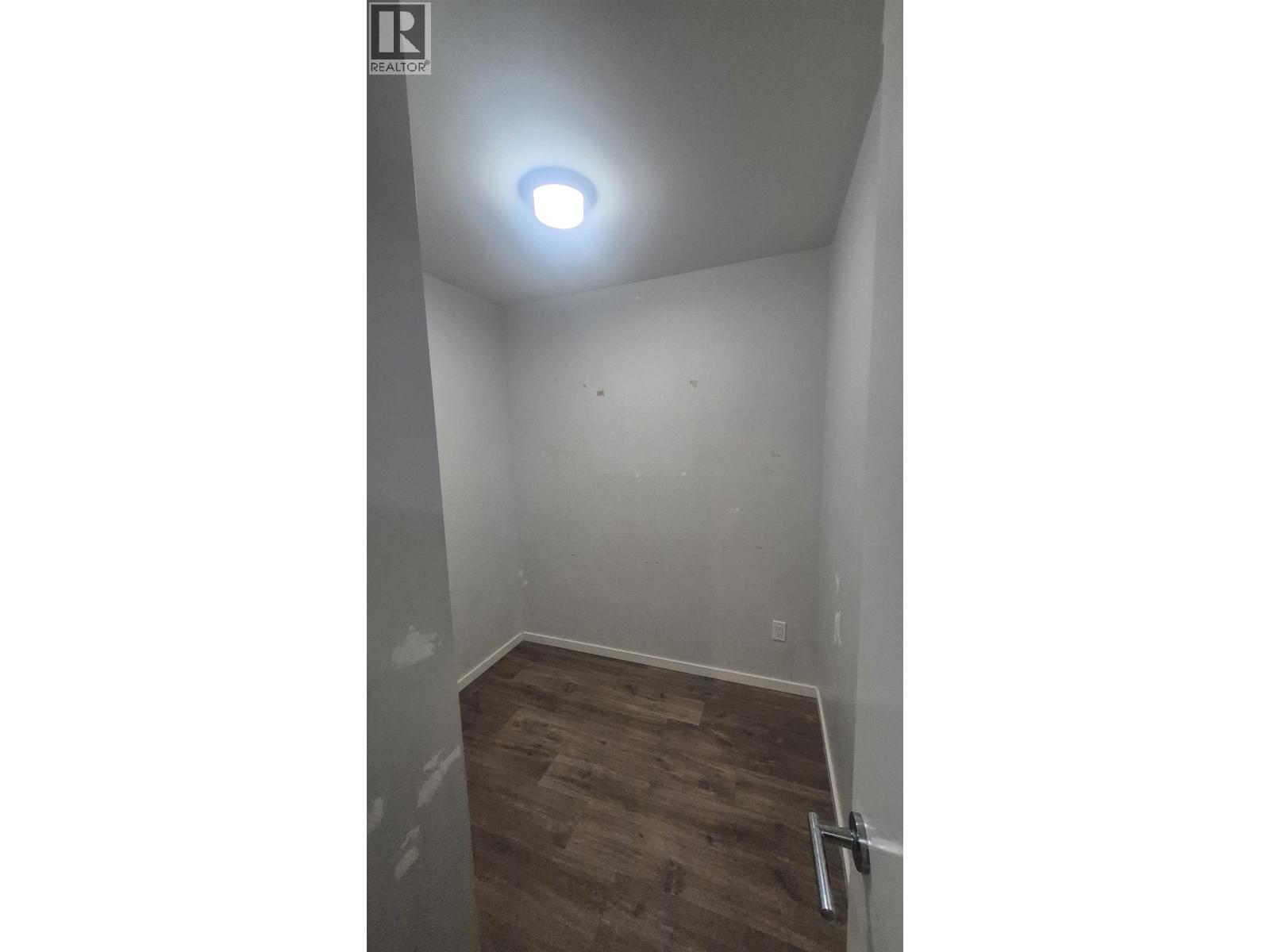 323 6283 Kingsway, Burnaby, British Columbia  V5J 0H3 - Photo 11 - R3057806