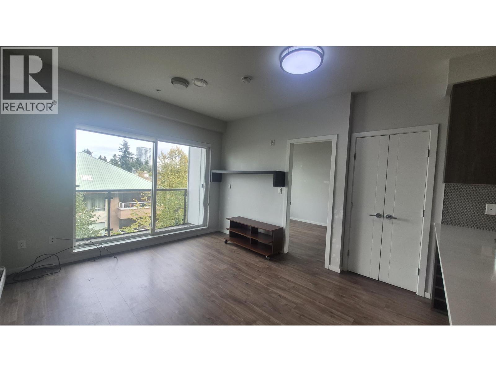 323 6283 Kingsway, Burnaby, British Columbia  V5J 0H3 - Photo 4 - R3057806