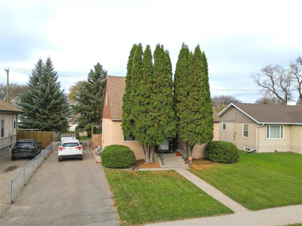 840 13th Street, Brandon, Manitoba