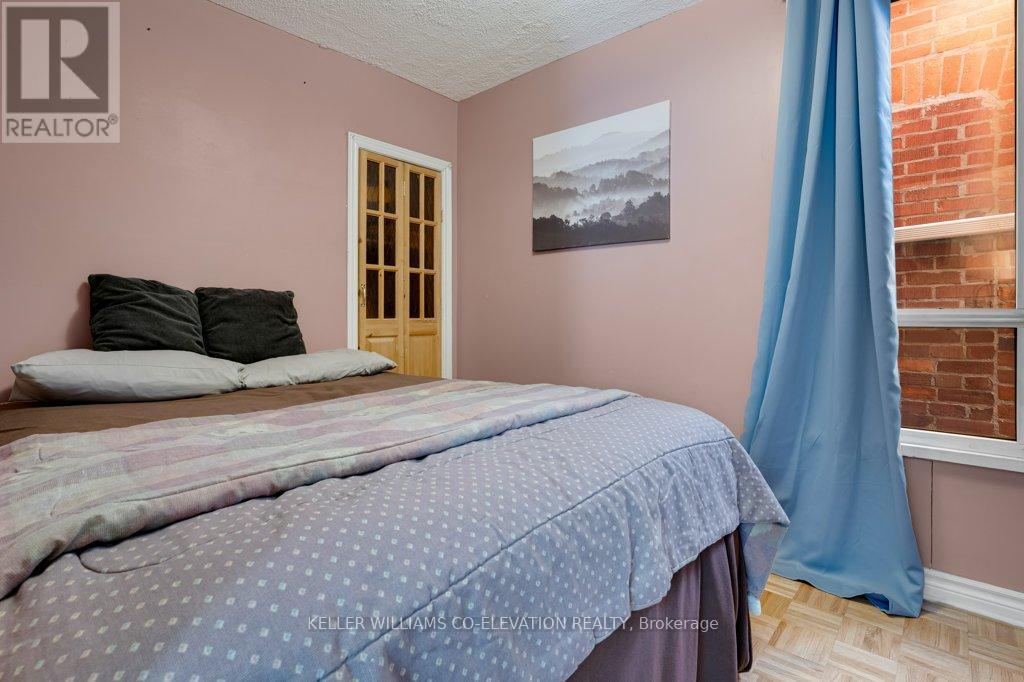 14 Minto Avenue, Hamilton, Ontario  L8L 6E2 - Photo 16 - X12460049