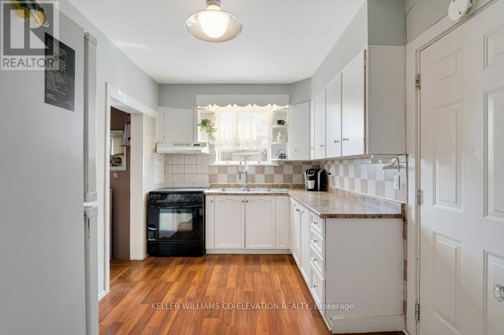 14 Minto Avenue, Hamilton, Ontario  L8L 6E2 - Photo 17 - X12460049